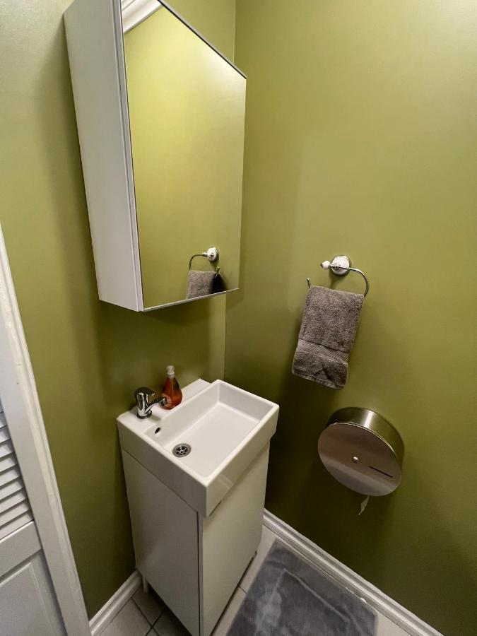 Private La Bedroom W Private Half-Bathroom - Ac - Wifi - Private Fridge -Smart Tv ลอสแอนเจลิส ภายนอก รูปภาพ