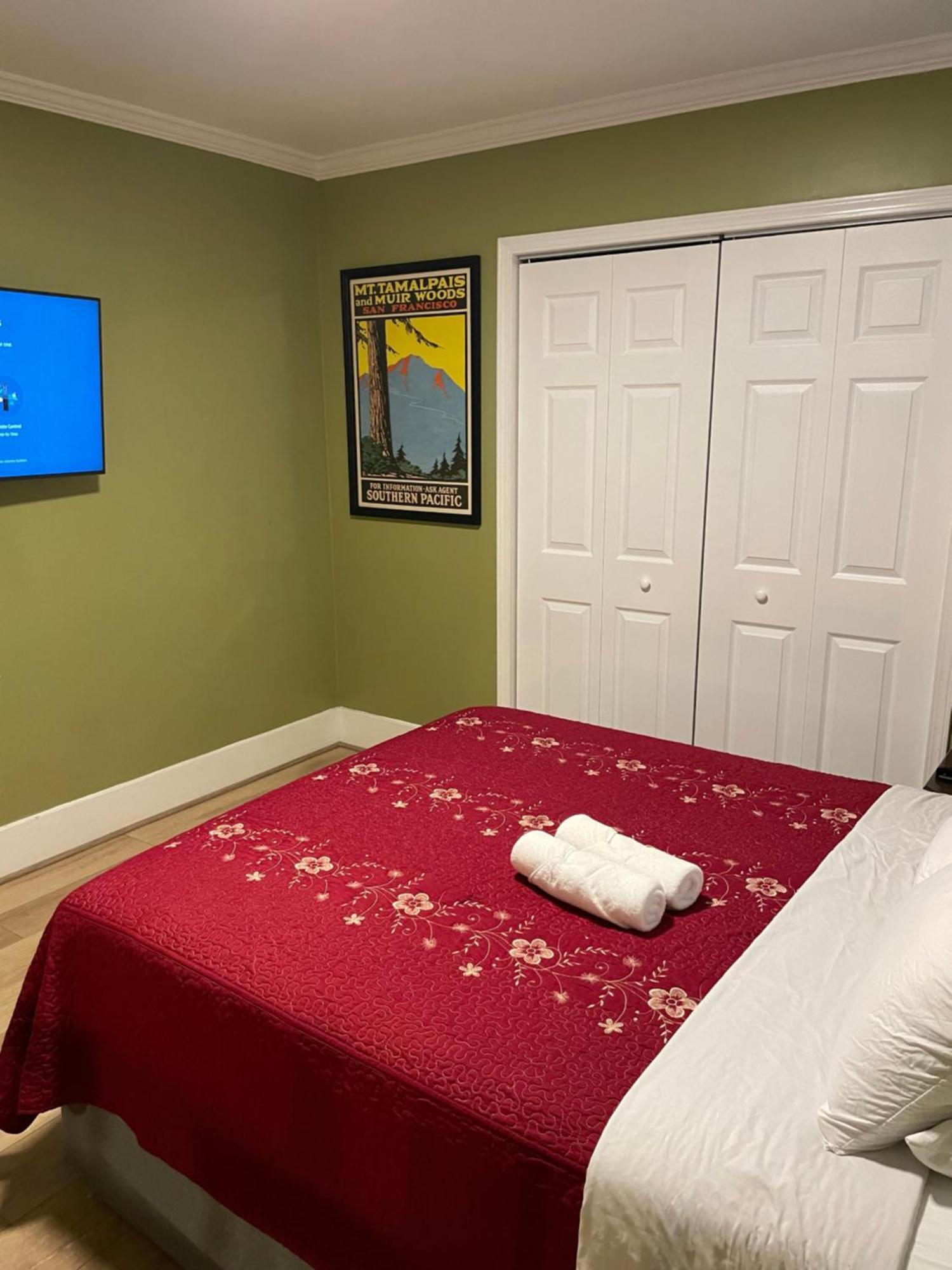 Private La Bedroom W Private Half-Bathroom - Ac - Wifi - Private Fridge -Smart Tv ลอสแอนเจลิส ภายนอก รูปภาพ